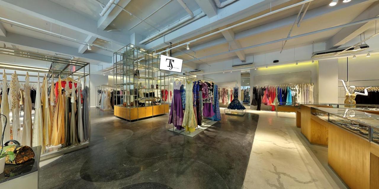 Ts Suites Seminyak Exterior foto The interior of a typical store