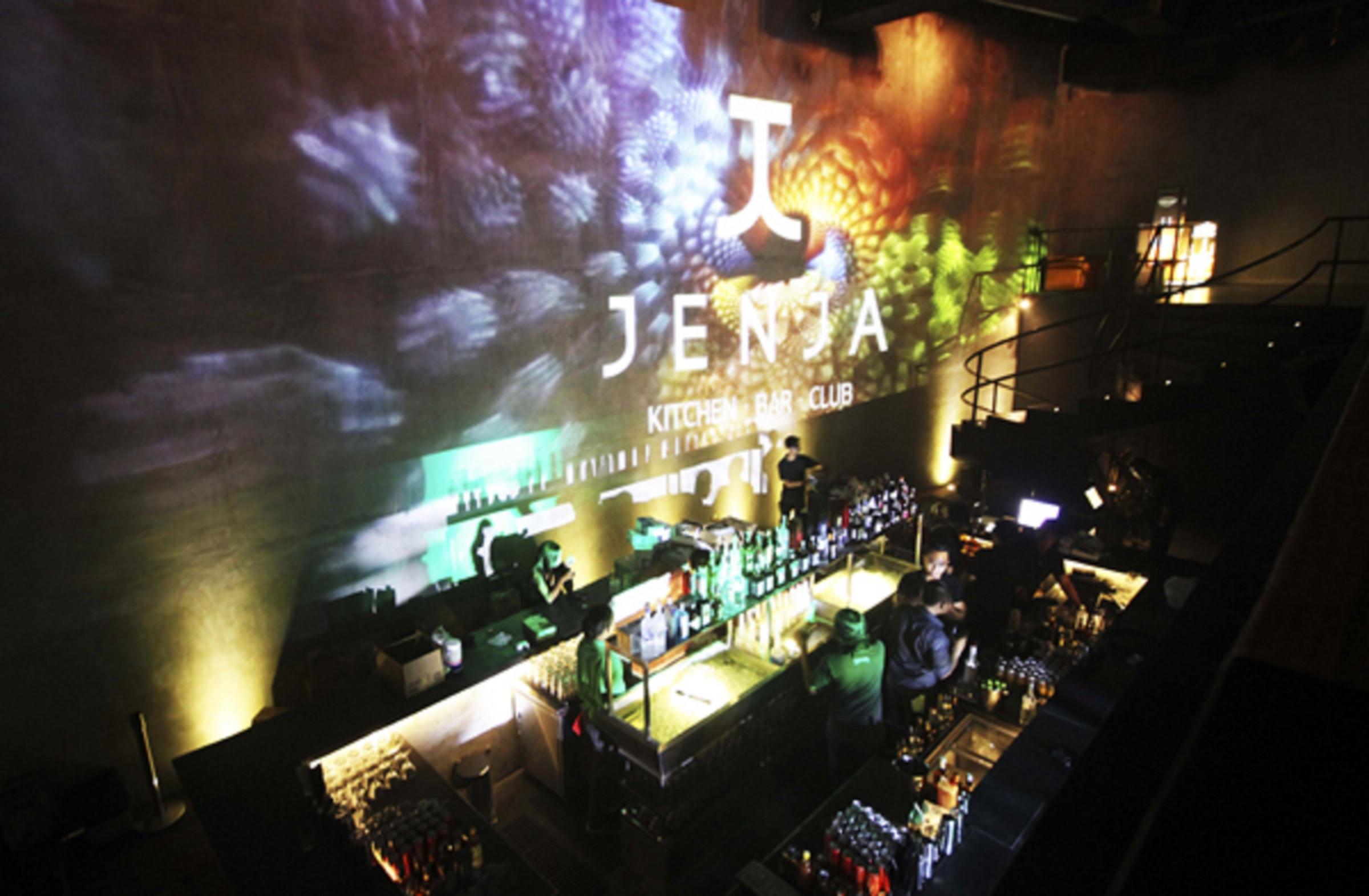 Ts Suites Seminyak Exterior foto JEMA Night Club